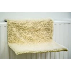 Beeztees Radiator Bed Fleece Cream 46x31x24cm
